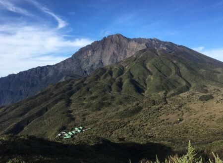 4 days Mount Meru climbing