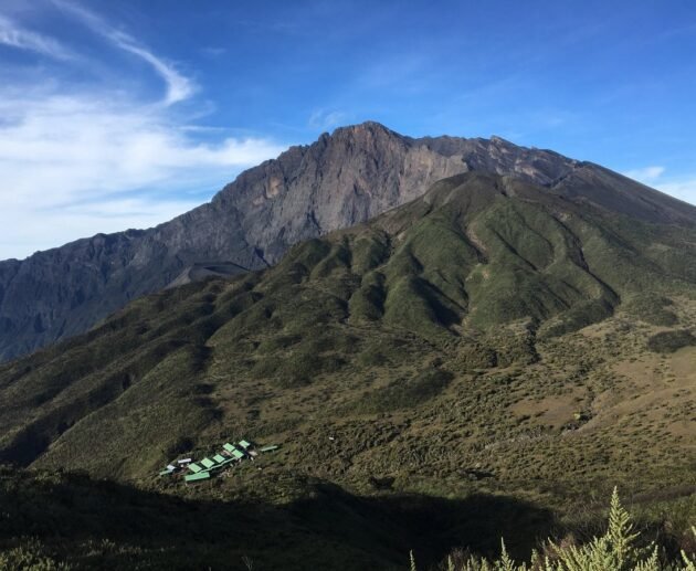 4 days Mount Meru climbing