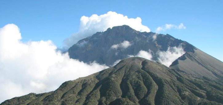 Mount Meru hiking tour in 2024