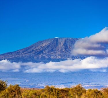 9 DAYS CLIMBING KILIMANJARO – MARANGU ROUTE IN 6 DAYS