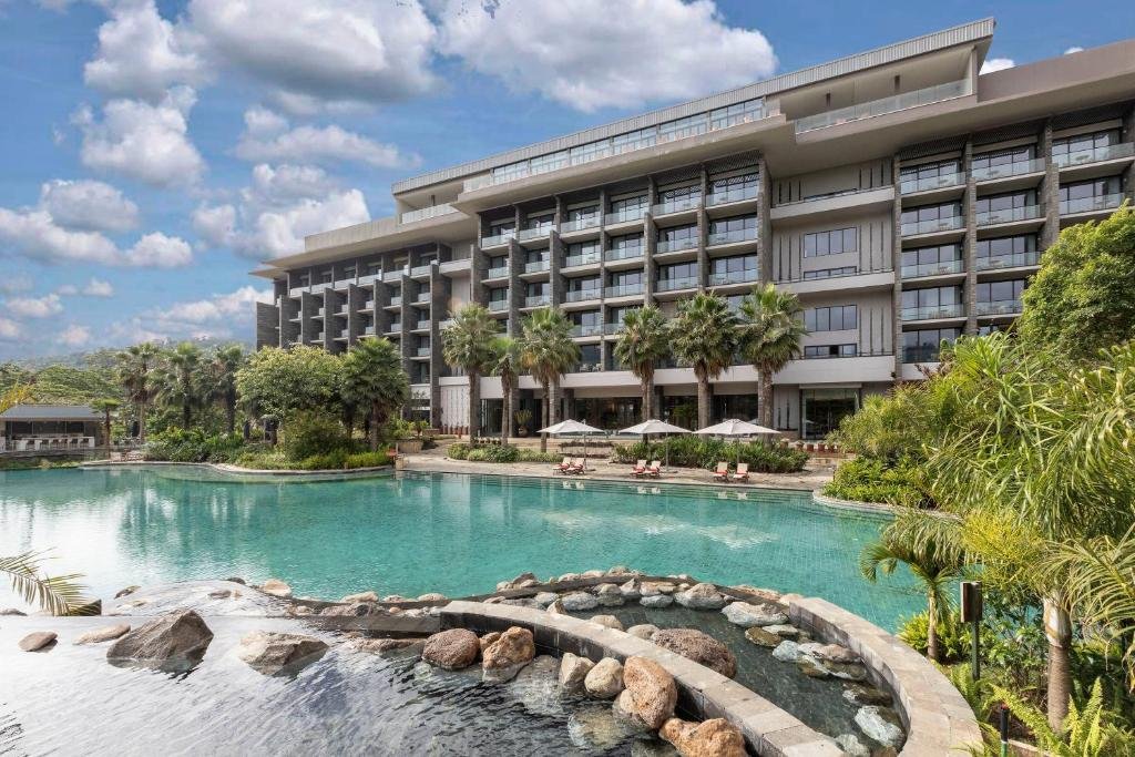 2026–2027 Guide: Top 10 Luxury Lodges in Tanzania