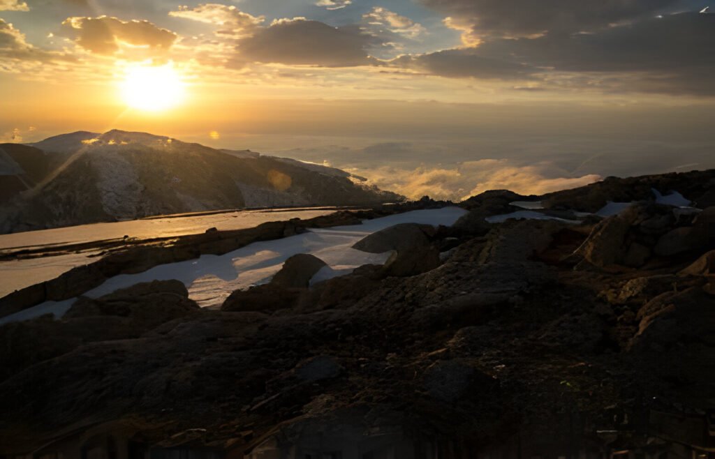 Trek Kilimanjaro via the Lemosho