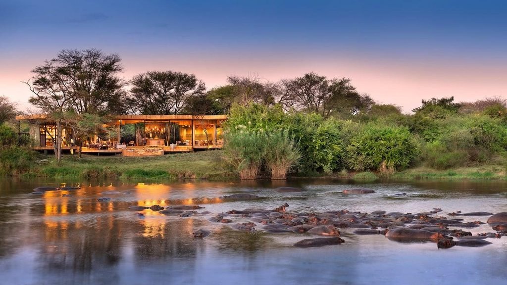 The Best 5 Days Serengeti Great Migration Luxury Lodge Safari 2027–2028