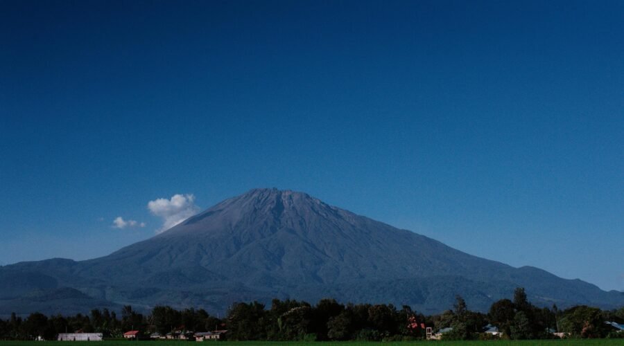 4 Days Mount Meru Sunrise Summit Experience