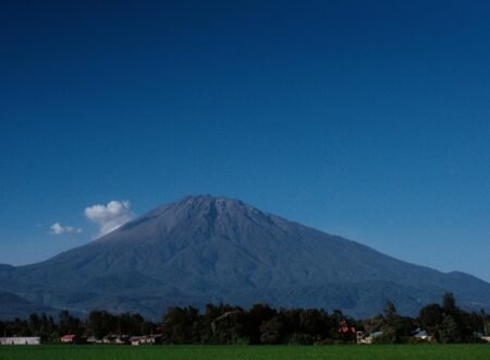 4 Days Mount Meru Crater Rim & Socialist Peak Climb