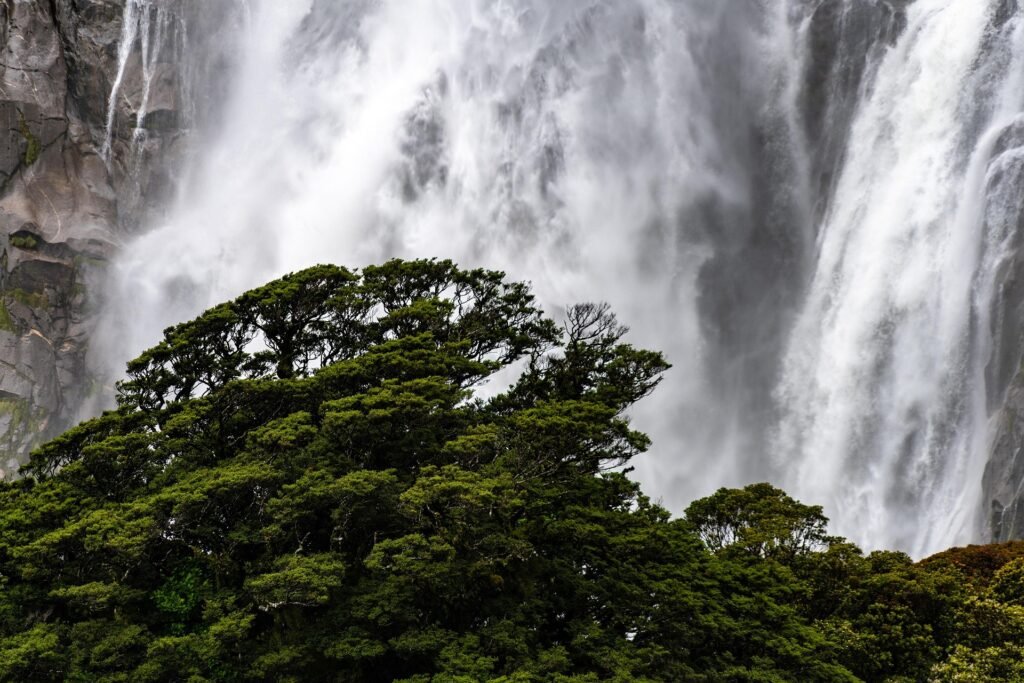 15 Biggest Waterfalls in the World: 7 Breathtaking Giants That Redefine Nature’s Power 15 Biggest Waterfalls in the World: 7 Breathtaking Giants That Redefine Nature’s Power