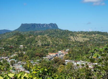 Tallest Mountains in Canada: 12 Majestic Giants That Will Truly Inspire You