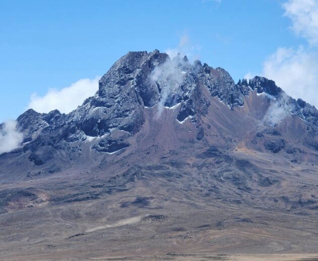 Barranco Wall: What to Expect and How to Climb It