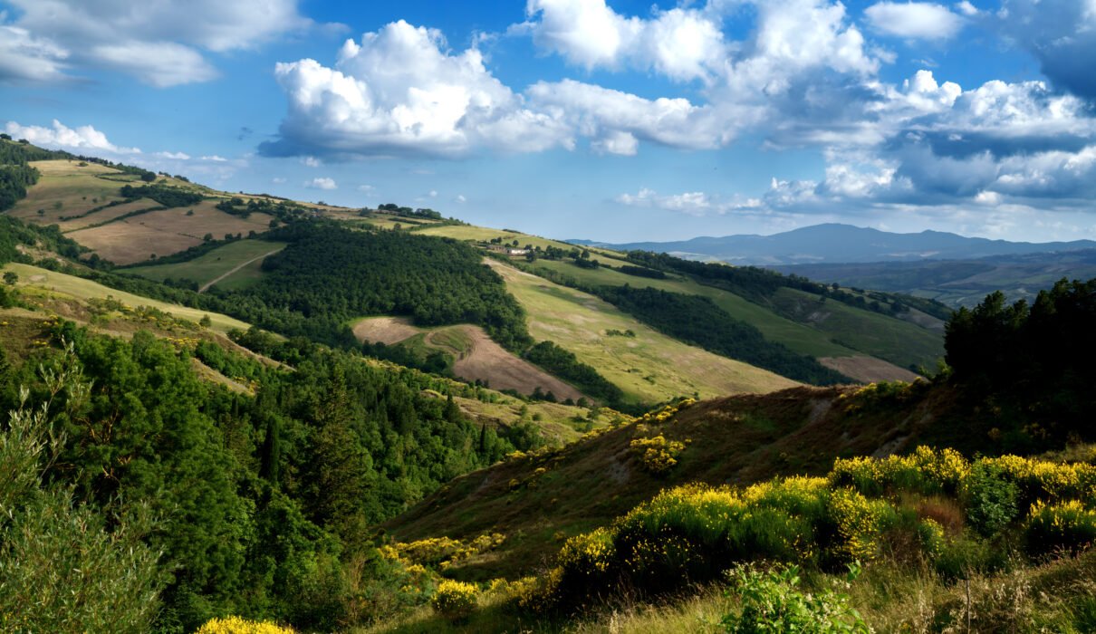 World’s Oldest Mountains: 7 Breathtaking Giants That Defy Time