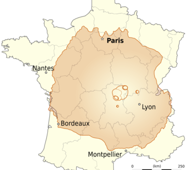 Climbing Olympus Mons: The Tallest Mountain in the Solar System – 9 Powerful Facts That Will Amaze You