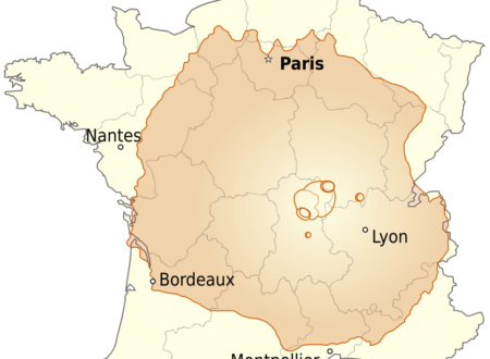 Climbing Olympus Mons: The Tallest Mountain in the Solar System – 9 Powerful Facts That Will Amaze You