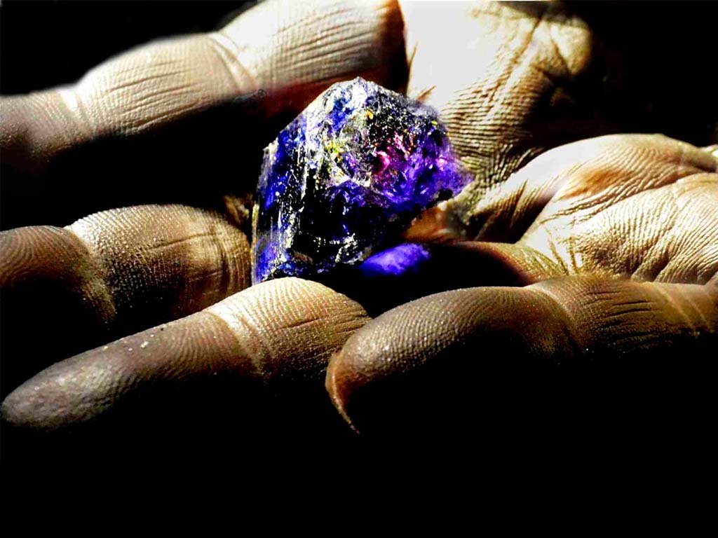 Tanzanite: Tanzania’s Unique Blue Gemstone – 7 Powerful Reasons It’s So Rare and Valuable Tanzanite: Tanzania’s Unique Blue Gemstone – 7 Powerful Reasons It’s So Rare and Valuable