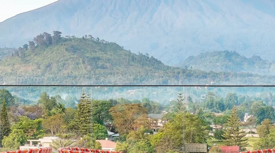 Unforgettable 6 Days Arusha, Tarangire, Serengeti & Ngorongoro Crater Safari (2026, 2027 & 2028)