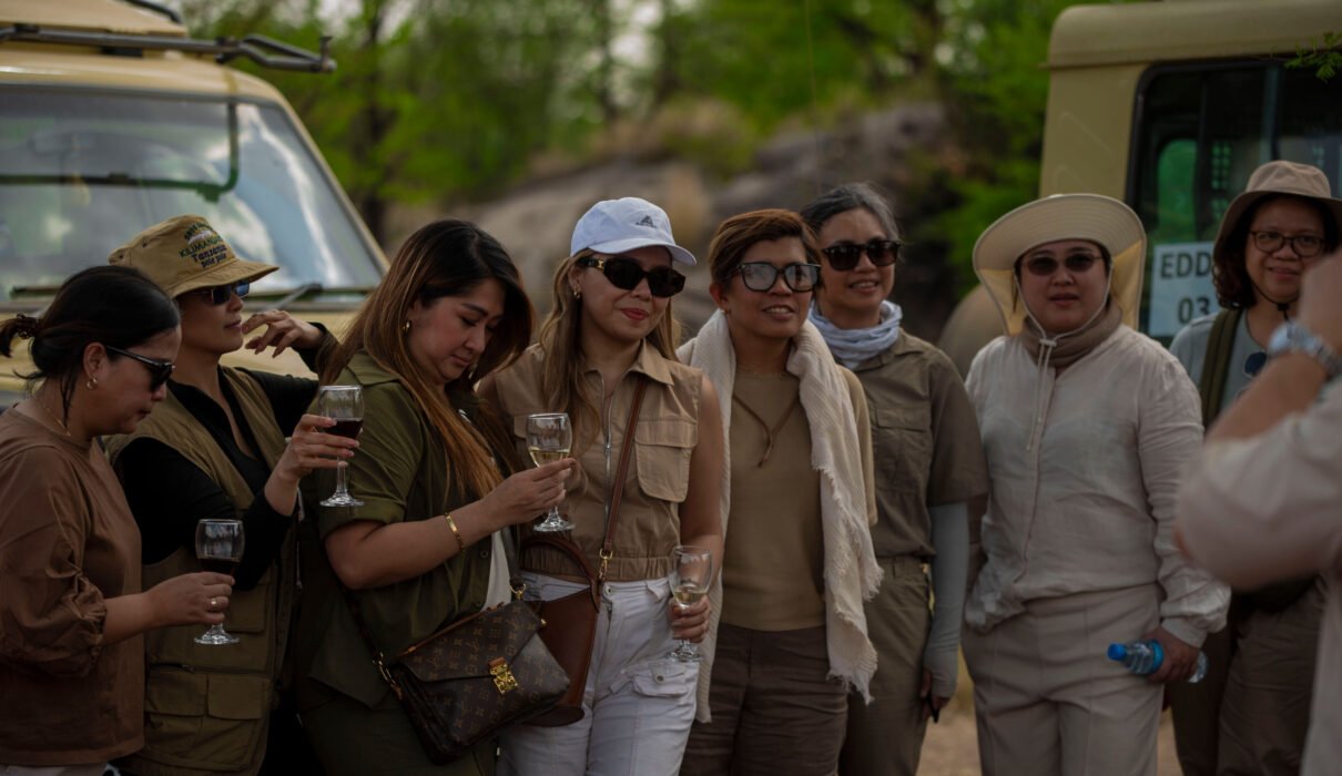 Ultimate 5-Day Tanzania Safari: Explore Lake Manyara, Serengeti, Ngorongoro & Mto wa Mbu