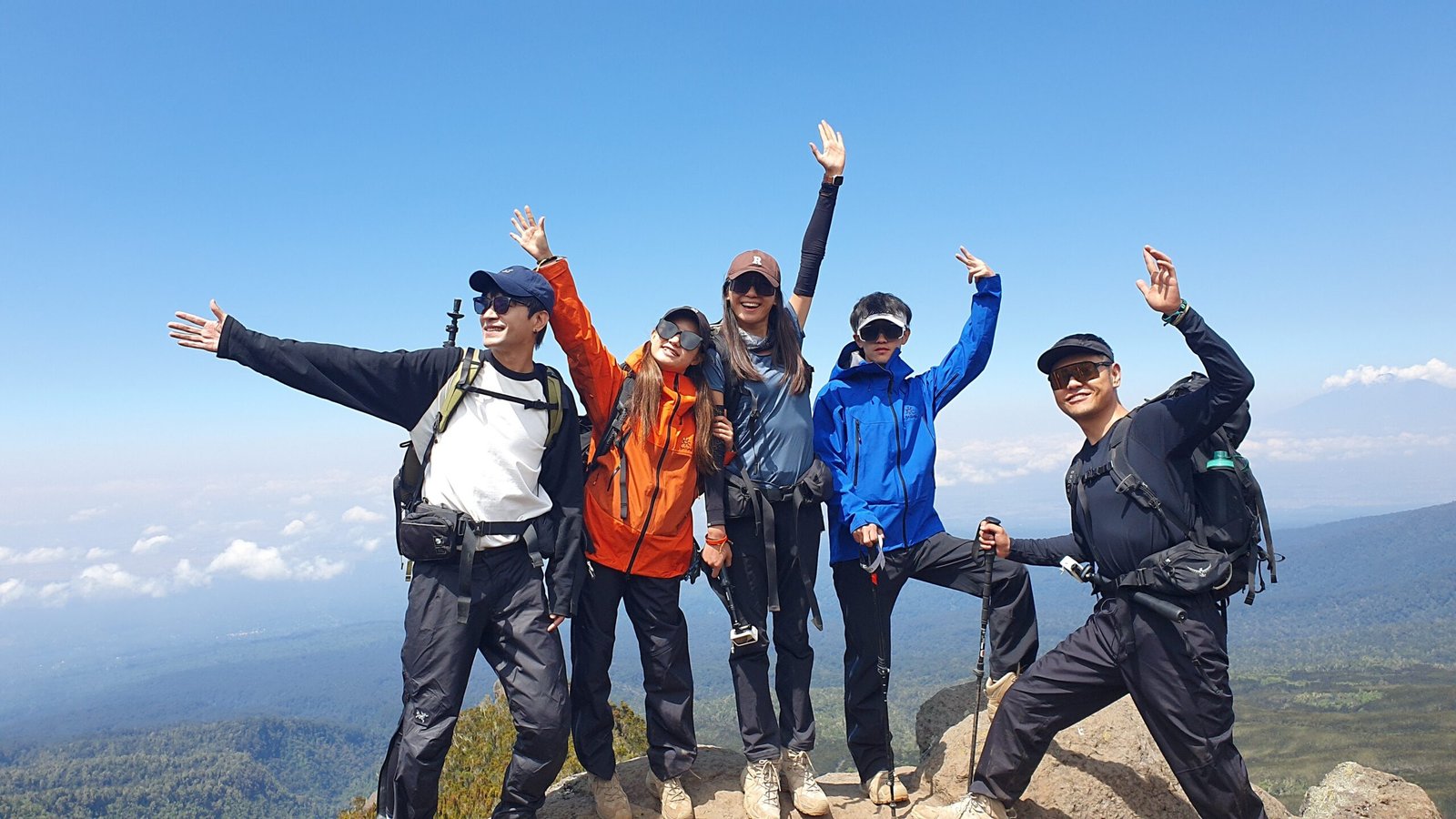 6 Days Marangu Route Kilimanjaro Climbing 2027