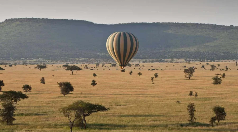 10 Reasons to Book a Hot Air Balloon Safari in Serengeti, Tanzania