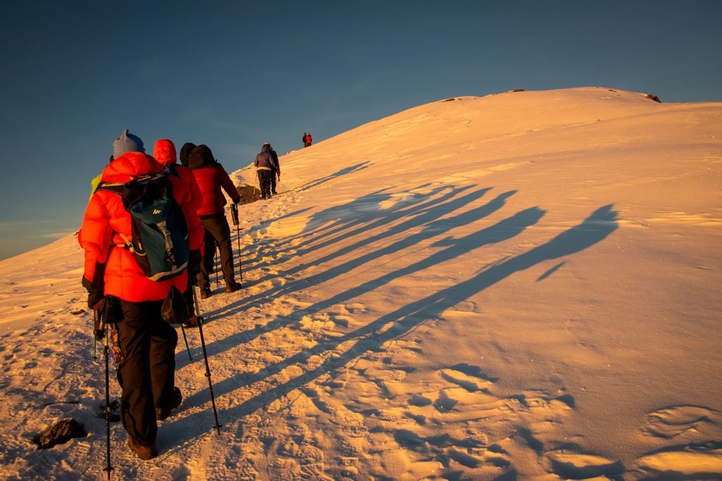 Beginner Tips for First-Time Mountain Climbers: Your Essential Guide Beginner Tips for First-Time Mountain Climbers: Your Essential Guide