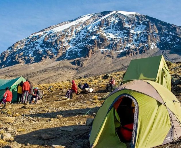 Beginner Tips for First-Time Mountain Climbers: Your Essential Guide